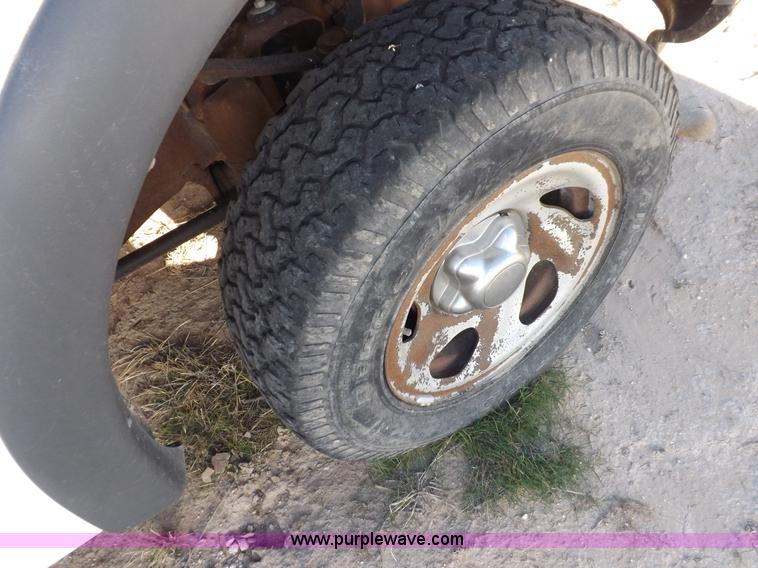 image for item F6302 1998 Ford F150 XL SuperCab pickup truck