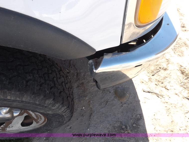 image for item F6302 1998 Ford F150 XL SuperCab pickup truck