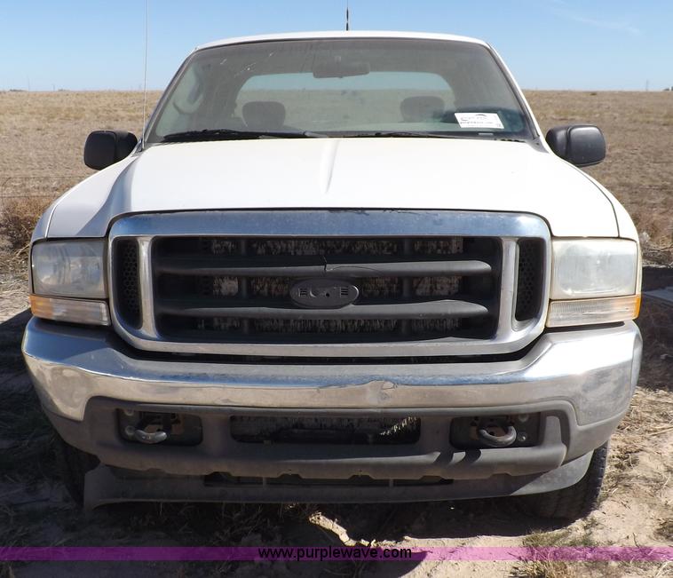 image for item F6303 2004 Ford F250 XLT Super Duty SuperCab pickup truck