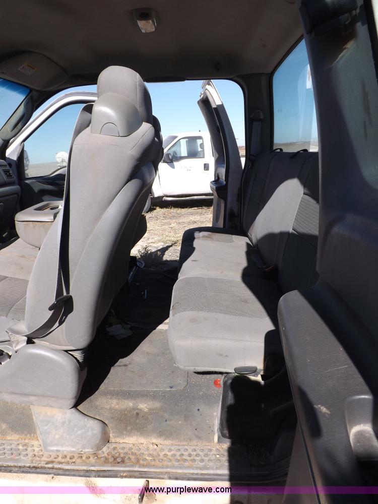 image for item F6303 2004 Ford F250 XLT Super Duty SuperCab pickup truck