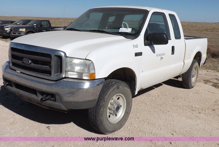 image for item F6304 2004 Ford F250 XLT Super Duty SuperCab pickup truck