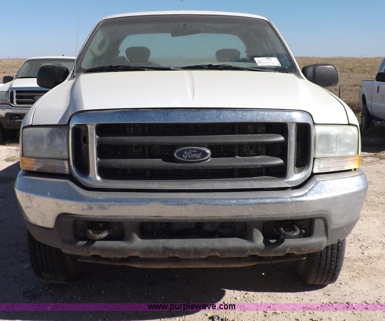 image for item F6304 2004 Ford F250 XLT Super Duty SuperCab pickup truck