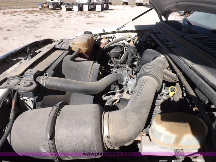 image for item F6304 2004 Ford F250 XLT Super Duty SuperCab pickup truck