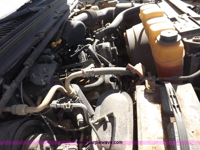 image for item F6304 2004 Ford F250 XLT Super Duty SuperCab pickup truck