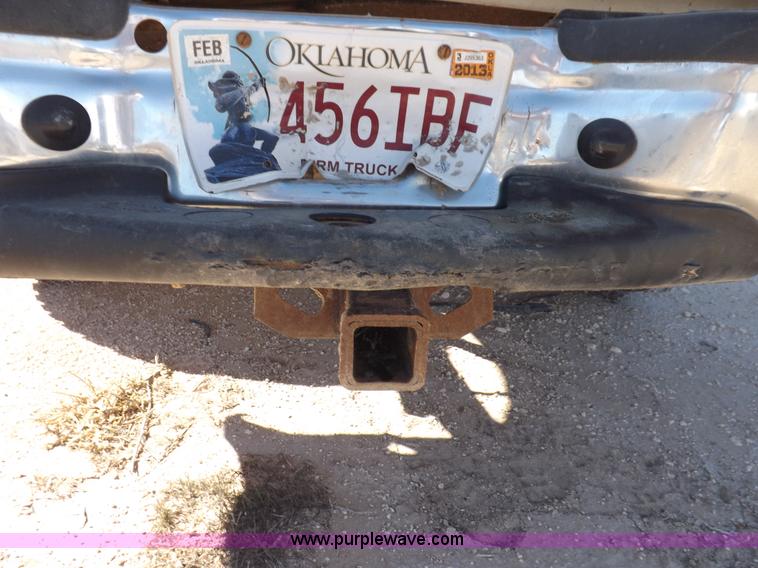 image for item F6304 2004 Ford F250 XLT Super Duty SuperCab pickup truck