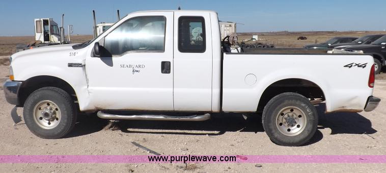 image for item F6305 2004 Ford F250 XLT Super Duty SuperCab pickup truck