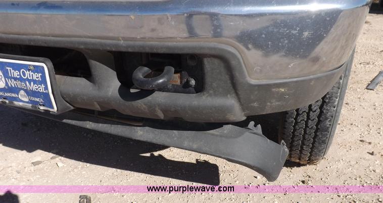 image for item F6305 2004 Ford F250 XLT Super Duty SuperCab pickup truck