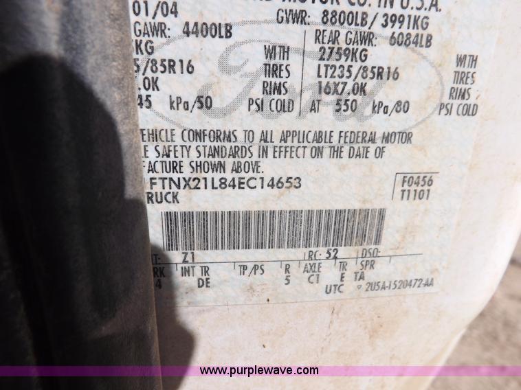 image for item F6305 2004 Ford F250 XLT Super Duty SuperCab pickup truck