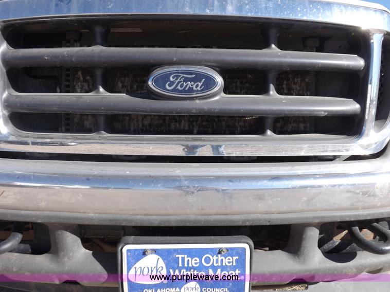 image for item F6305 2004 Ford F250 XLT Super Duty SuperCab pickup truck