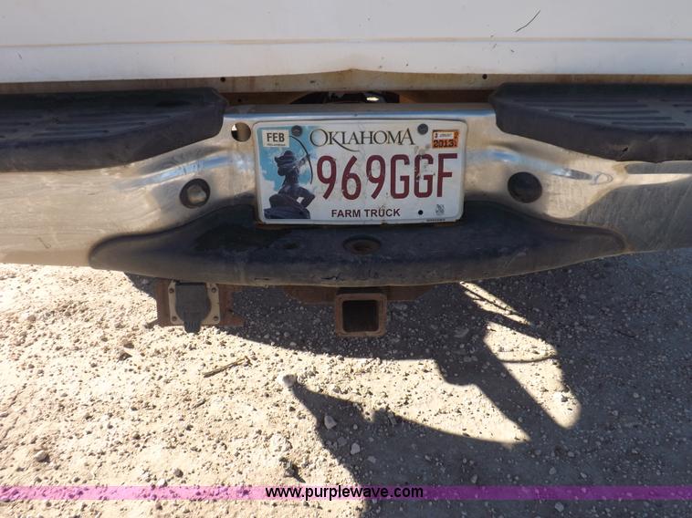 image for item F6306 2004 Ford F250 XLT Super Duty SuperCab pickup truck