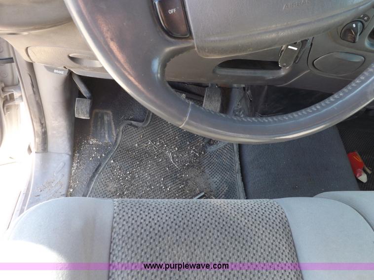 image for item F6307 2004 Ford F150 XLT SuperCab pickup truck