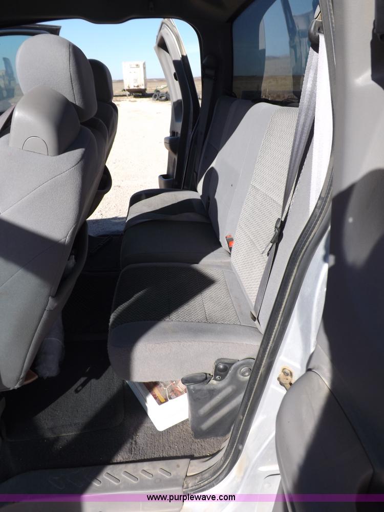 image for item F6307 2004 Ford F150 XLT SuperCab pickup truck