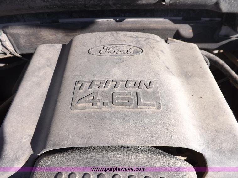 image for item F6307 2004 Ford F150 XLT SuperCab pickup truck