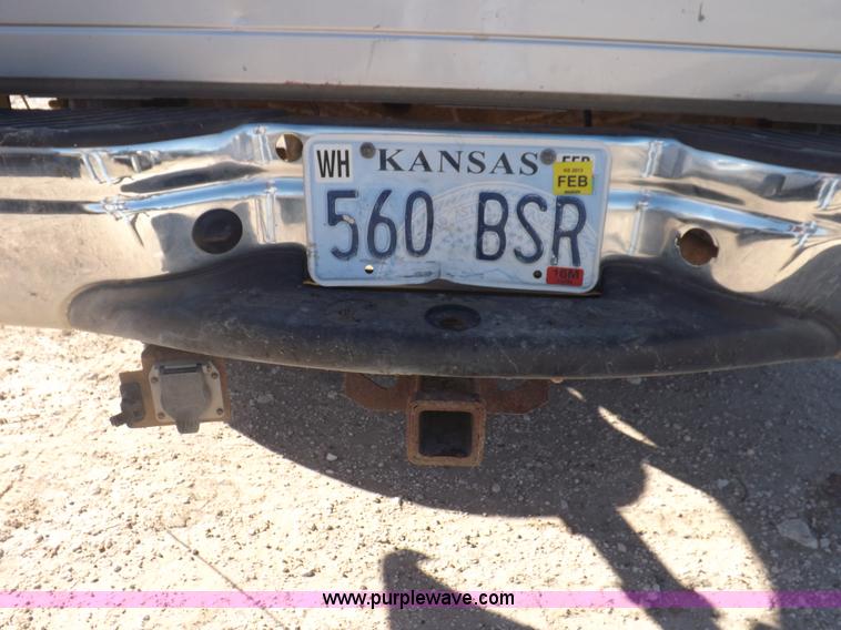 image for item F6307 2004 Ford F150 XLT SuperCab pickup truck