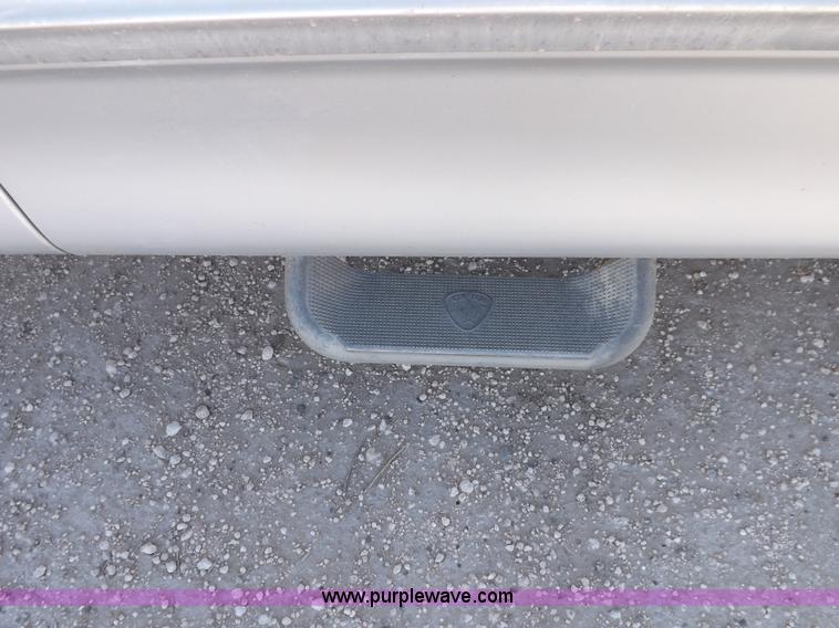 image for item F6307 2004 Ford F150 XLT SuperCab pickup truck