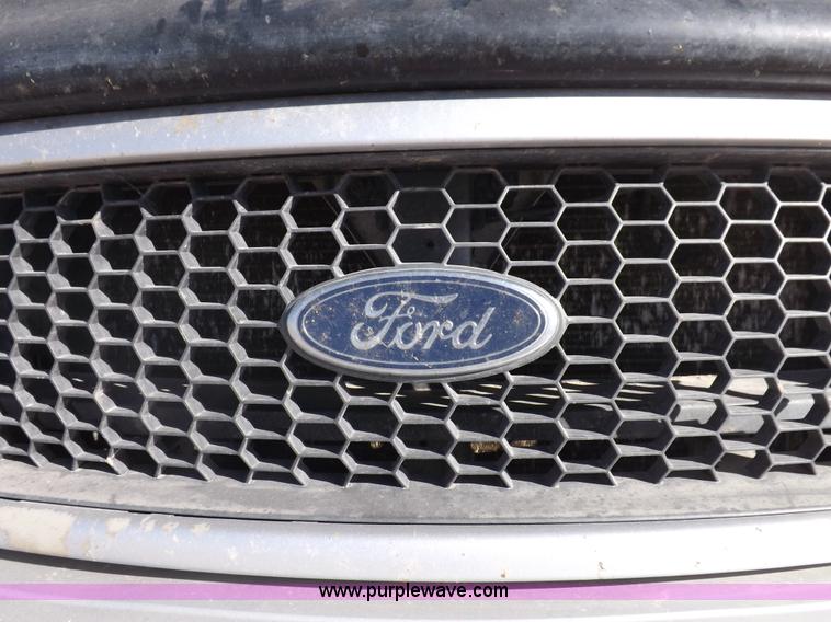 image for item F6307 2004 Ford F150 XLT SuperCab pickup truck