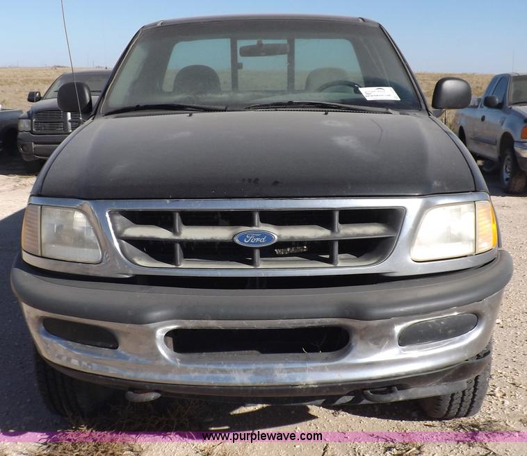 image for item F6308 1997 Ford F250 XL pickup truck