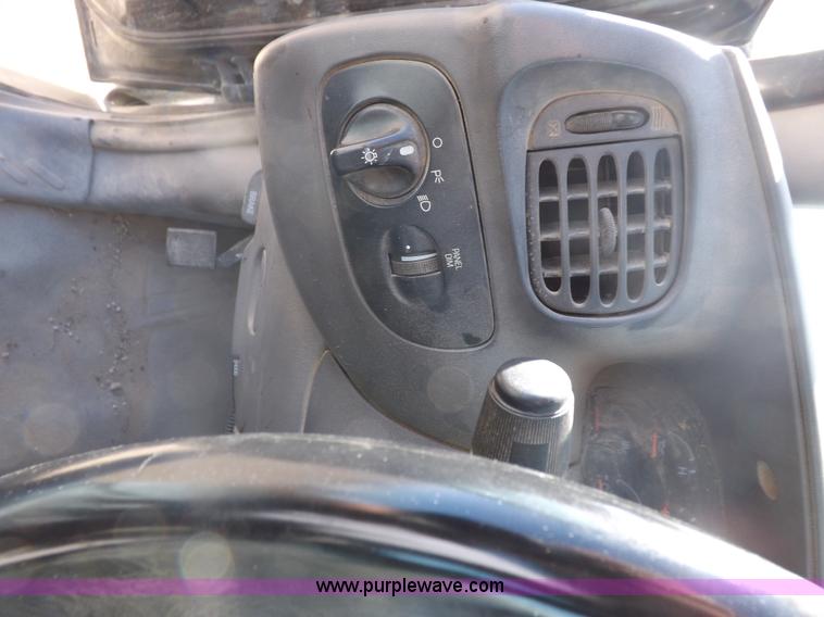 image for item F6308 1997 Ford F250 XL pickup truck