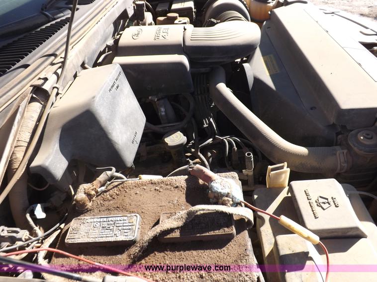 image for item F6308 1997 Ford F250 XL pickup truck