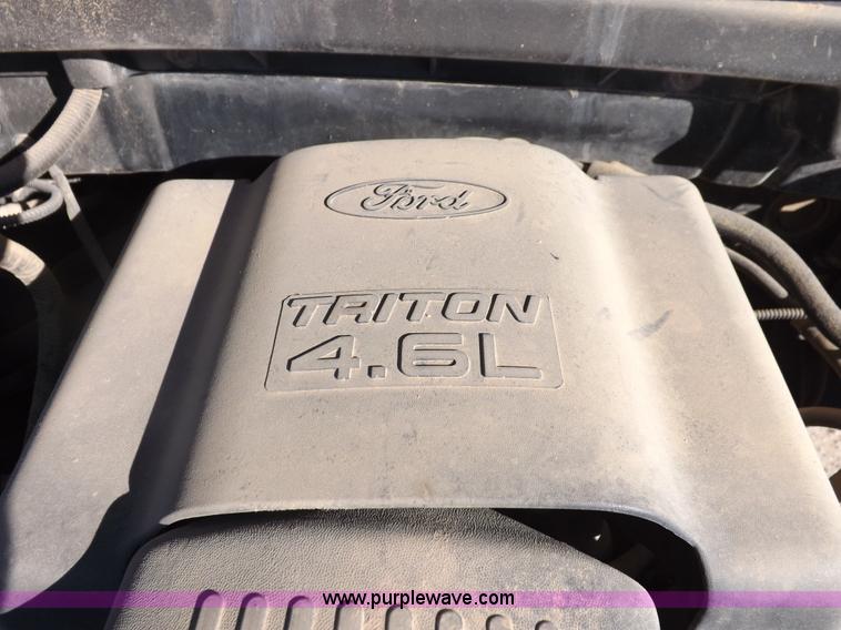 image for item F6308 1997 Ford F250 XL pickup truck