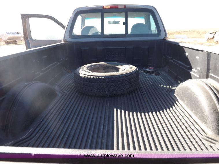 image for item F6308 1997 Ford F250 XL pickup truck