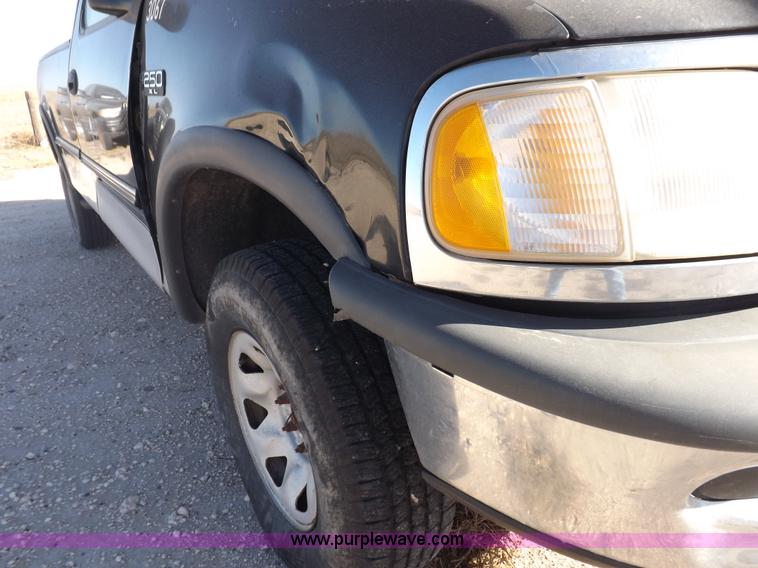 image for item F6308 1997 Ford F250 XL pickup truck