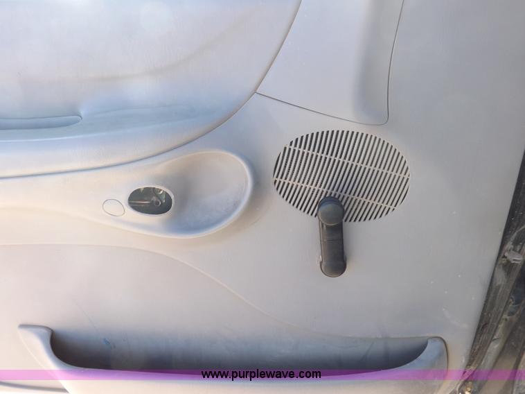 image for item F6308 1997 Ford F250 XL pickup truck