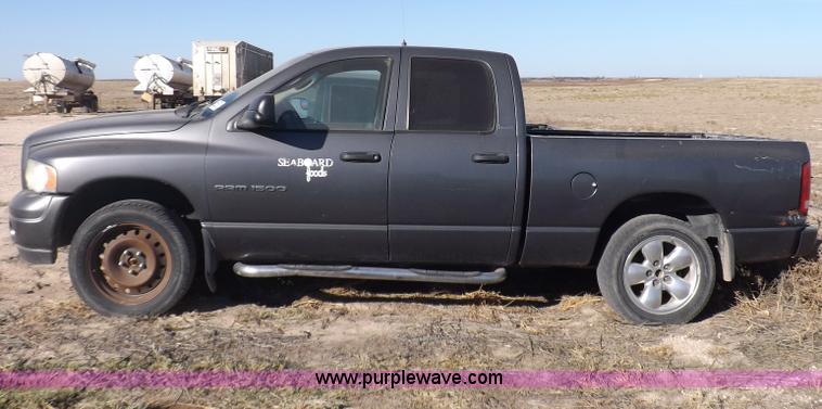 image for item F6309 2002 Dodge Ram 1500 Sport Quad Cab pickup truck