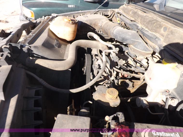 image for item F6309 2002 Dodge Ram 1500 Sport Quad Cab pickup truck