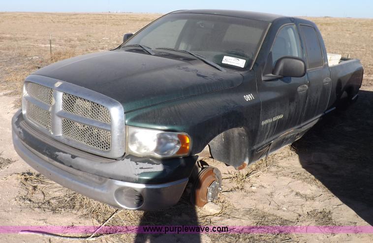 image for item F6310 2002 Dodge Ram 1500 SLT Quad Cab pickup truck
