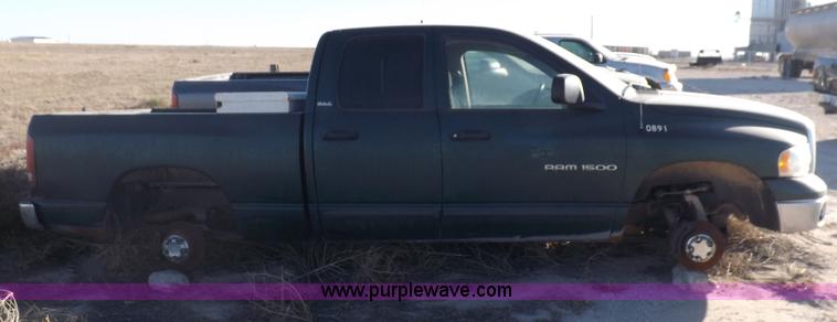 image for item F6310 2002 Dodge Ram 1500 SLT Quad Cab pickup truck