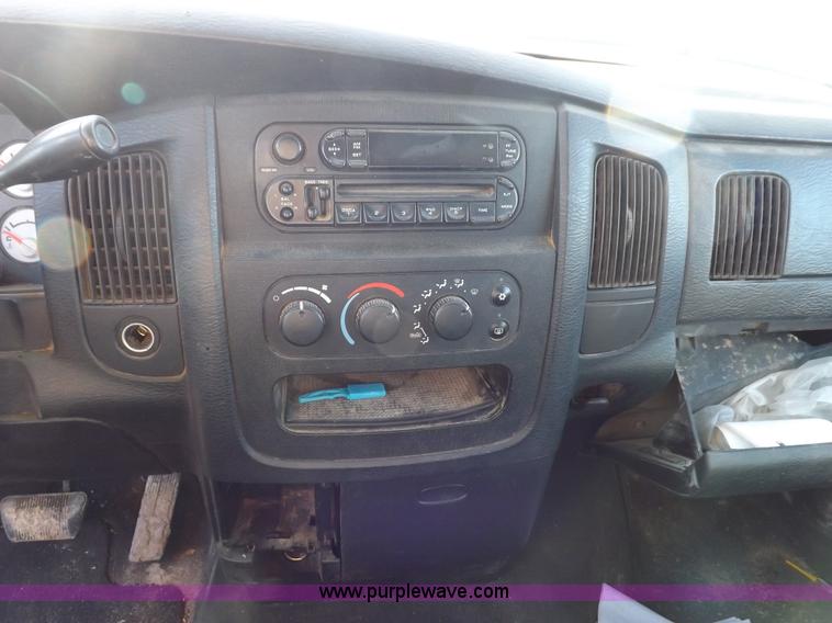 image for item F6310 2002 Dodge Ram 1500 SLT Quad Cab pickup truck