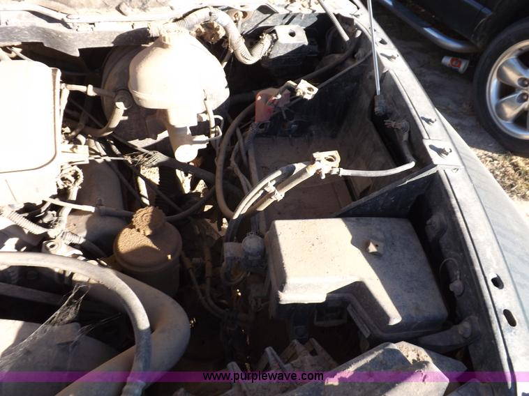 image for item F6310 2002 Dodge Ram 1500 SLT Quad Cab pickup truck