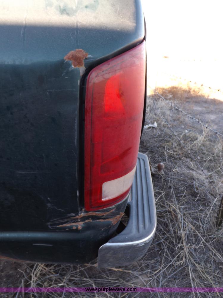 image for item F6310 2002 Dodge Ram 1500 SLT Quad Cab pickup truck