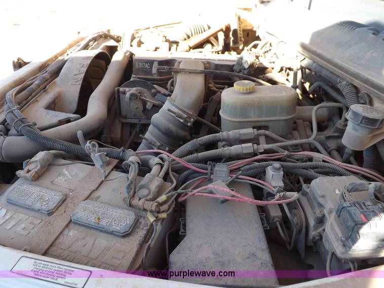 image for item F6312 2002 Dodge Ram 3500 pickup truck cab and chassis