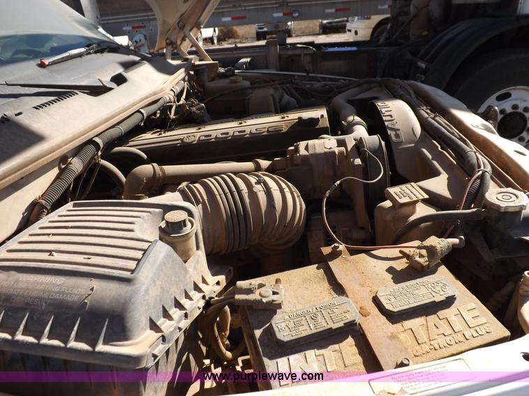 image for item F6312 2002 Dodge Ram 3500 pickup truck cab and chassis