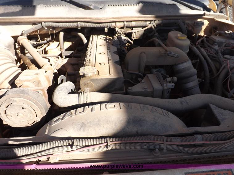 image for item F6312 2002 Dodge Ram 3500 pickup truck cab and chassis