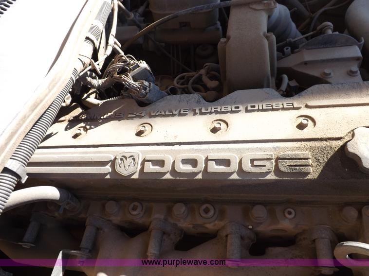 image for item F6312 2002 Dodge Ram 3500 pickup truck cab and chassis