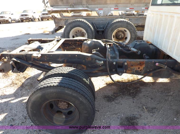 image for item F6312 2002 Dodge Ram 3500 pickup truck cab and chassis