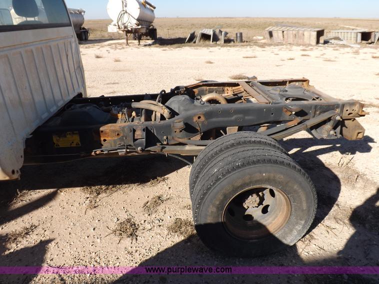 image for item F6312 2002 Dodge Ram 3500 pickup truck cab and chassis