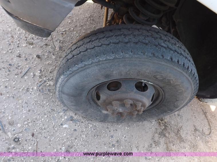 image for item F6312 2002 Dodge Ram 3500 pickup truck cab and chassis