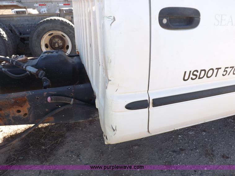 image for item F6312 2002 Dodge Ram 3500 pickup truck cab and chassis