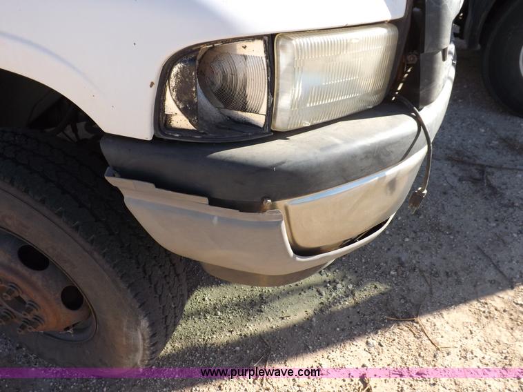 image for item F6312 2002 Dodge Ram 3500 pickup truck cab and chassis