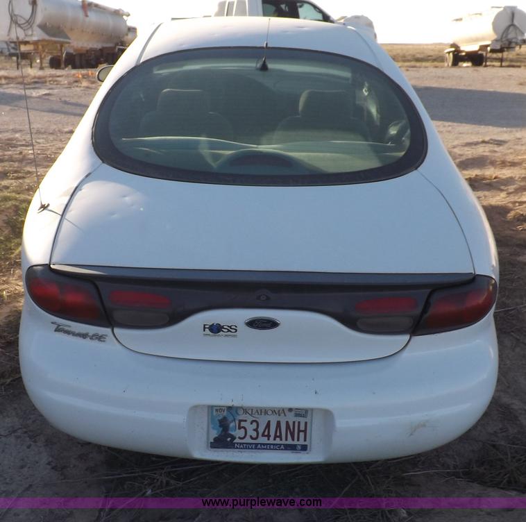 image for item F6317 1999 Ford Taurus SE