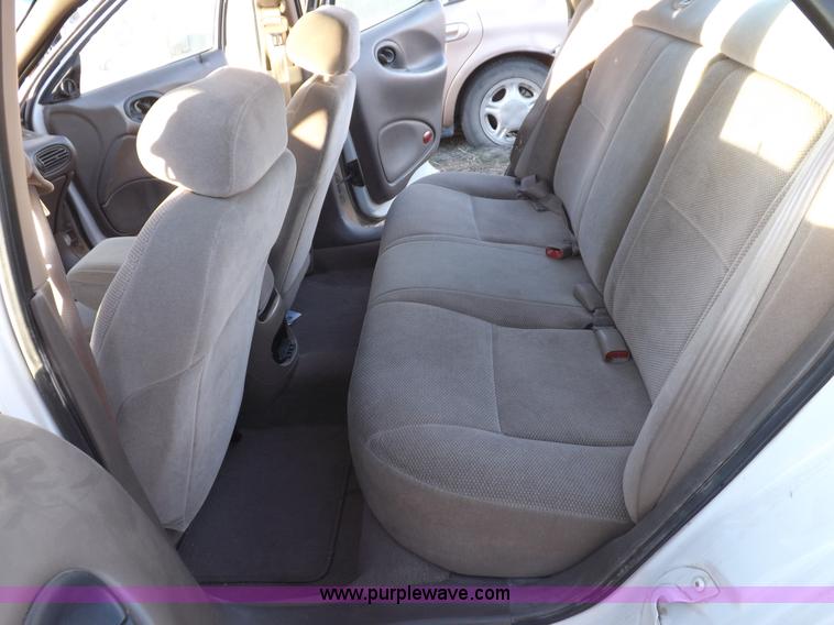 image for item F6317 1999 Ford Taurus SE