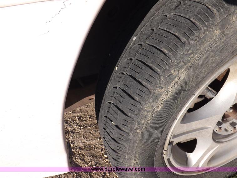 image for item F6317 1999 Ford Taurus SE