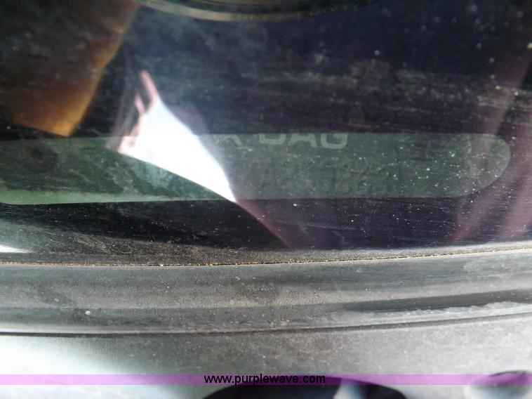 image for item F6317 1999 Ford Taurus SE