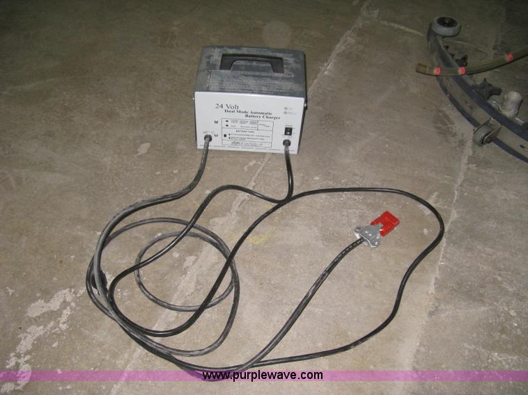 image for item M9114 (2) Viper Fang 20T commercial floor scrubbers