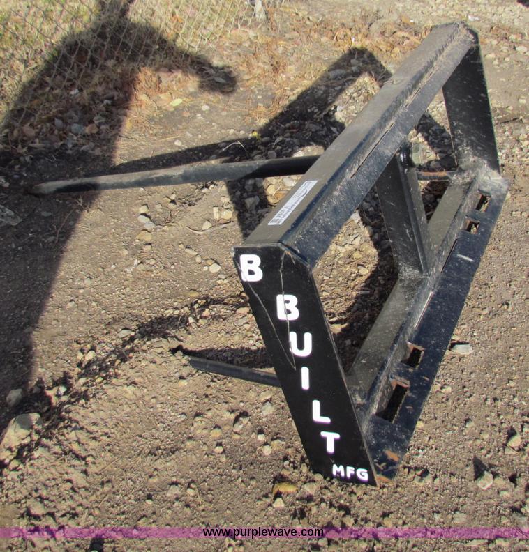 image for item V9394 B Built Mfg. bale spear