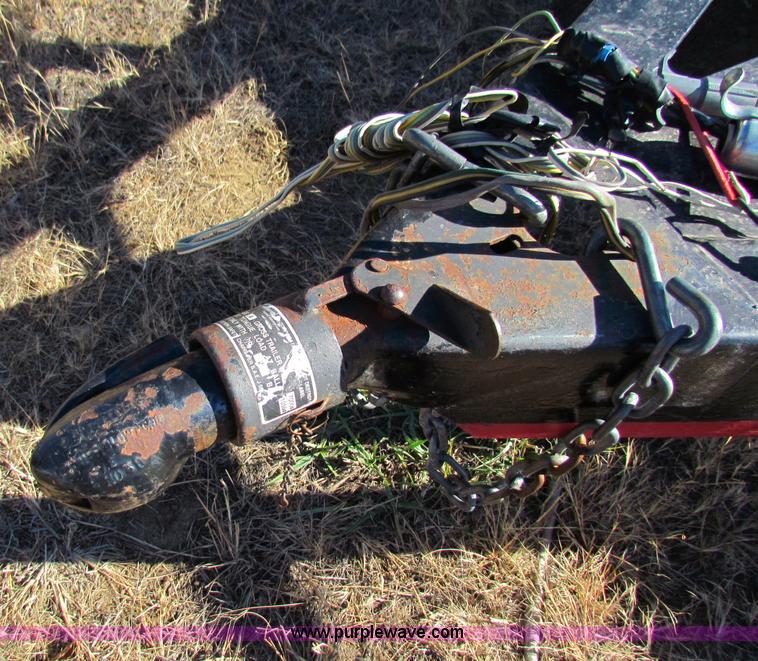 image for item V9404 2002 Ark City 18' tandem axle car trailer